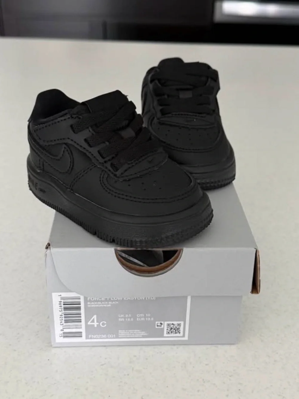 Nike Force 1 Low EasyOn Toddler Black Low-Top Sneakers